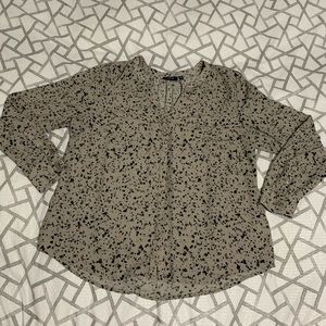 NWOT Apt. 9 button down blouse